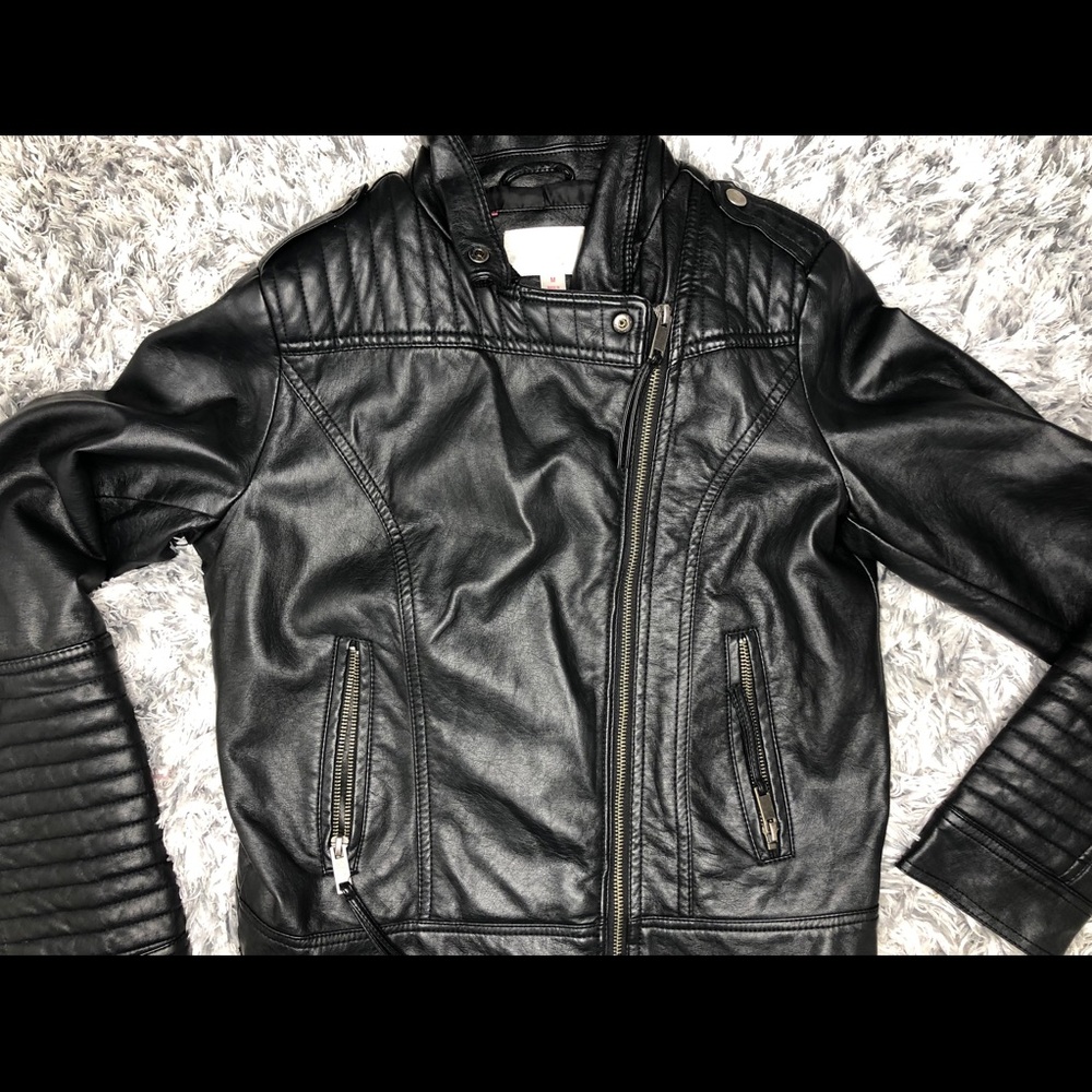 LEATHER MOTO JACKET